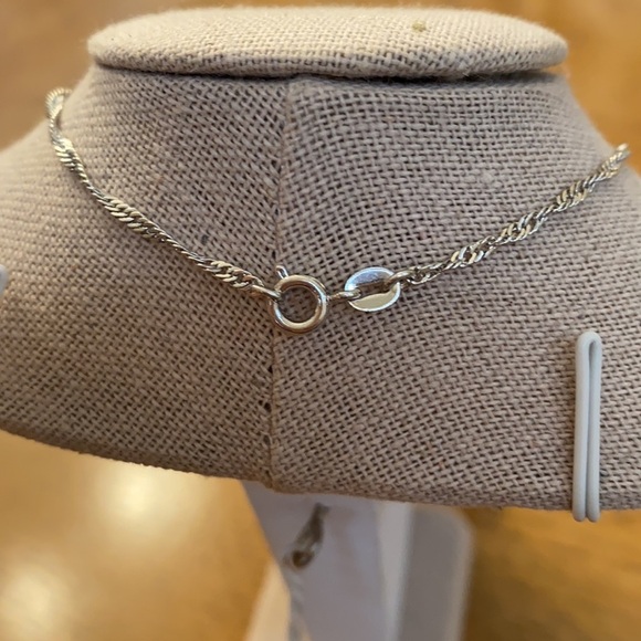 women’s pearl and chain necklace & earrings - Picture 4 of 4